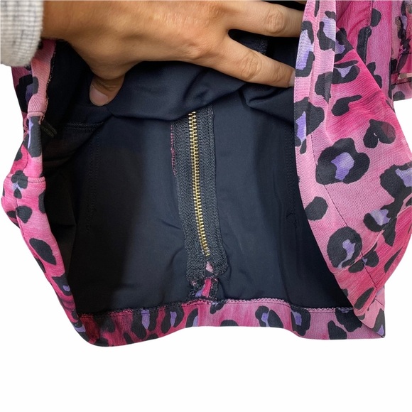 MARK WONG Nark Pink Animal Print Cold Shoulder Stretchy Top size Small - Picture 5 of 6